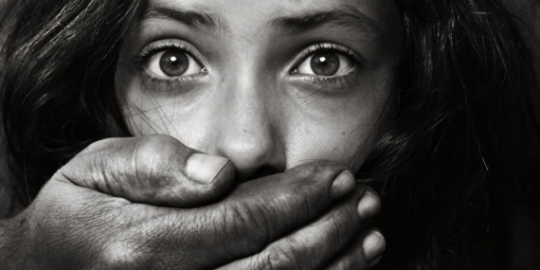 Sexuálne zneužívanie detí. Aké stopy môže zanechať?